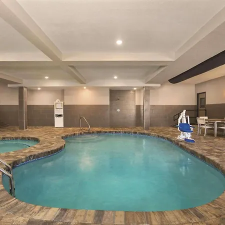 Country Inn & Suites By Radisson, Savannah Midtown, Ga